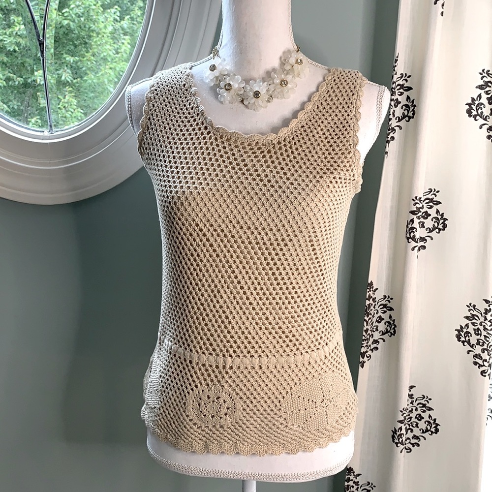 NWOT Context Sleeveless Crochet Sweater Size PM